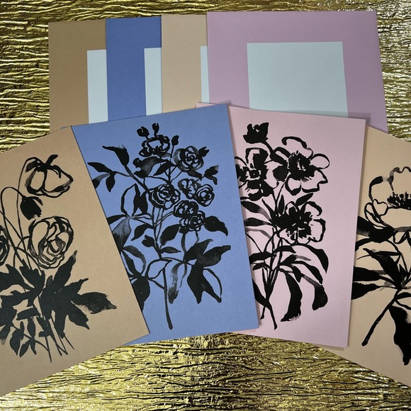Flower Blank Notes, Designed Artfully Made Thoughtfully Set Of 4 With Envelopes - Picture 3 of 9